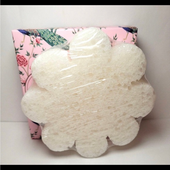 SPONGELLE BODY WASH INFUSED BODY BUFFER - APPLE BLOSSOM - Picture 3 of 3